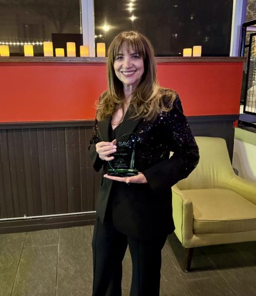 Vivian Sisskin with her award at the SAY Gala in DC.